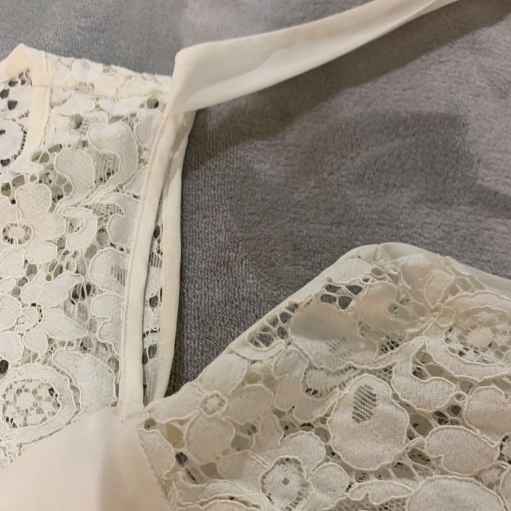 Express Blouse Lace - Picture 10 of 10